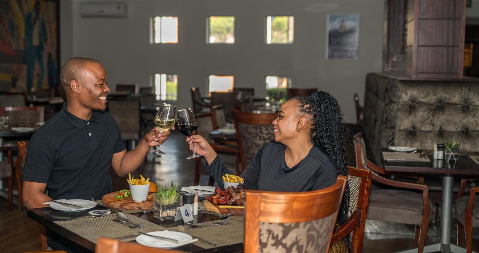 Anew Hotel Highveld Emalahleni Kültér fotó